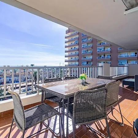 83-beachfront Apartment, Apartment