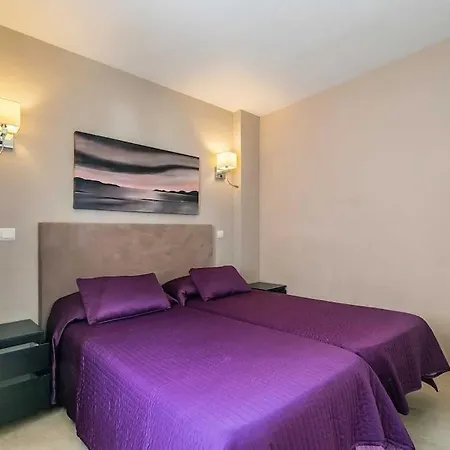 83-beachfront Apartment, Apartment Fuengirola