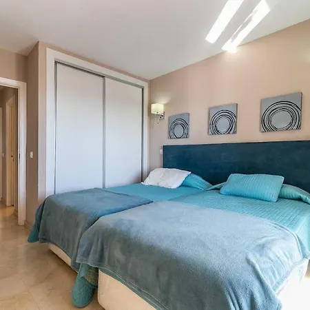 83-beachfront Apartment, Apartment Fuengirola