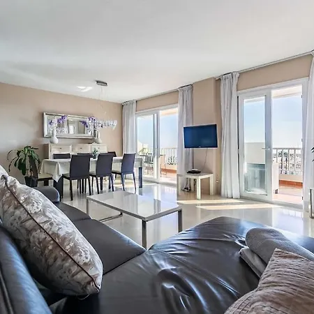 83-beachfront Apartment, *