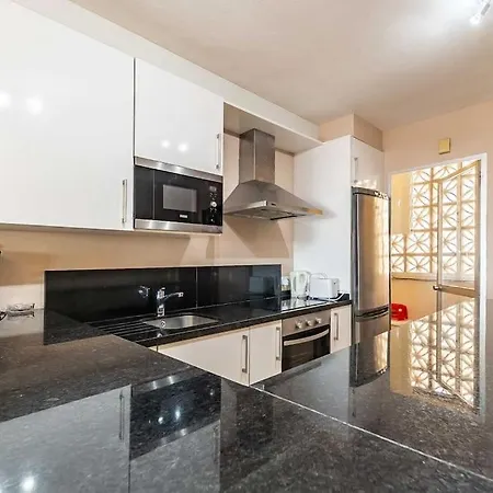 Apartment 83-beachfront Apartment, Fuengirola